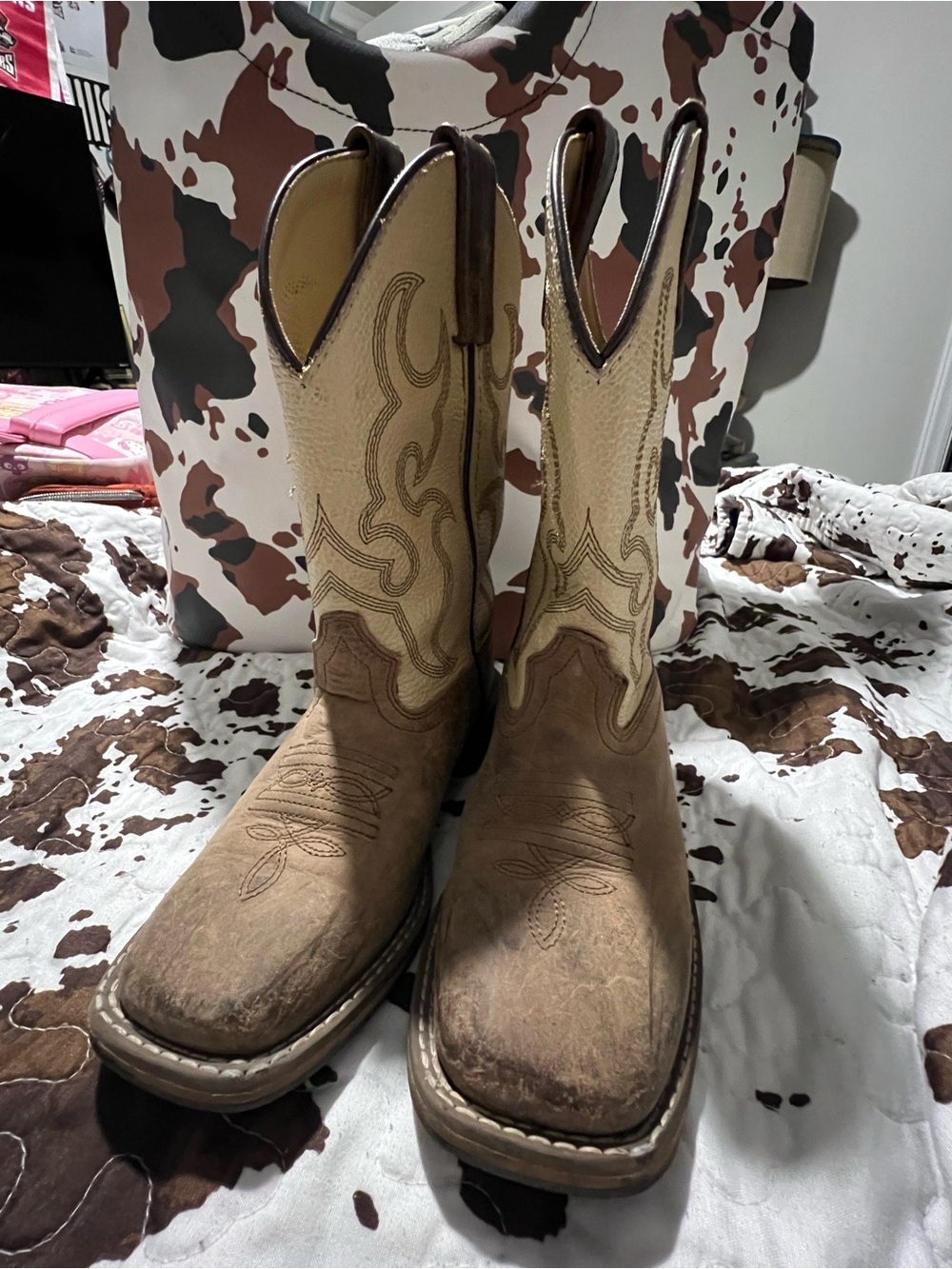 Classic Two-Tone Kids Western Boots in Brown and Cream